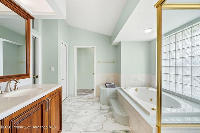 9276 Ashley Drive, Weeki Wachee, FL 34613