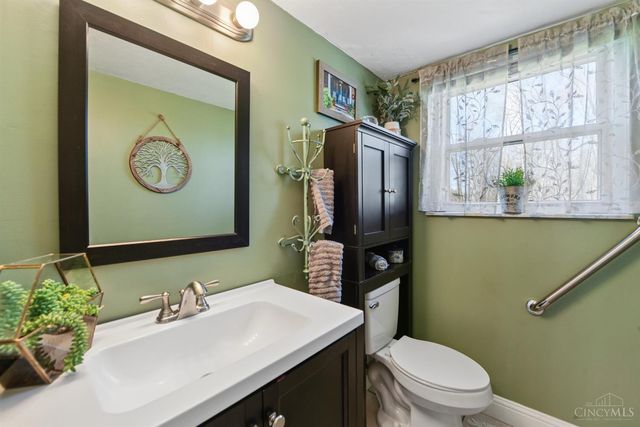 1052 Rainbow Trail, Miami Twp, OH 45150