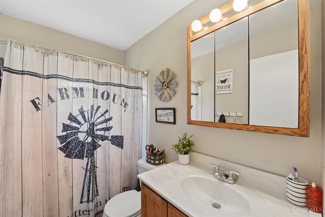 1052 Rainbow Trail, Miami Twp, OH 45150