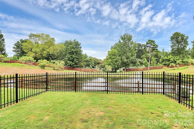 2541 Grantham Place Drive, Fort Mill, SC 29715