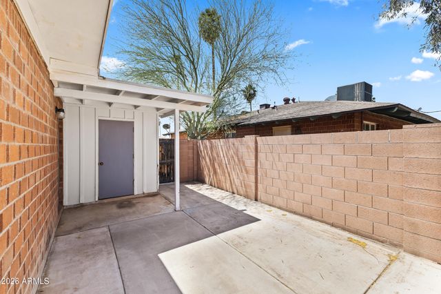 3742 W Berridge Lane, Phoenix, AZ 85019