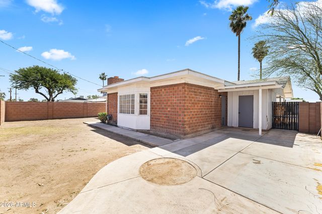 3742 W Berridge Lane, Phoenix, AZ 85019