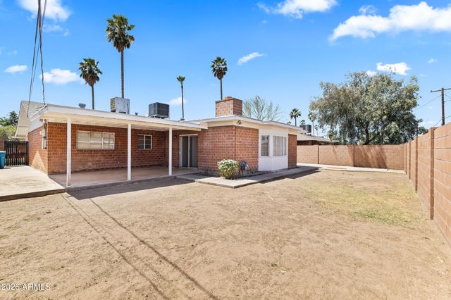 3742 W Berridge Lane, Phoenix, AZ 85019
