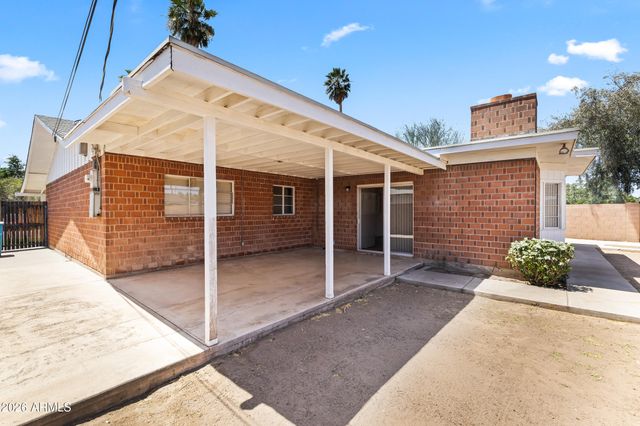 3742 W Berridge Lane, Phoenix, AZ 85019
