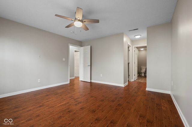 2712 Reflection Way, Greenwood, IN 46143