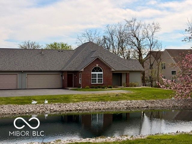 2712 Reflection Way, Greenwood, IN 46143
