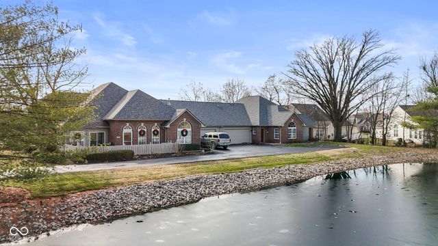 2712 Reflection Way, Greenwood, IN 46143