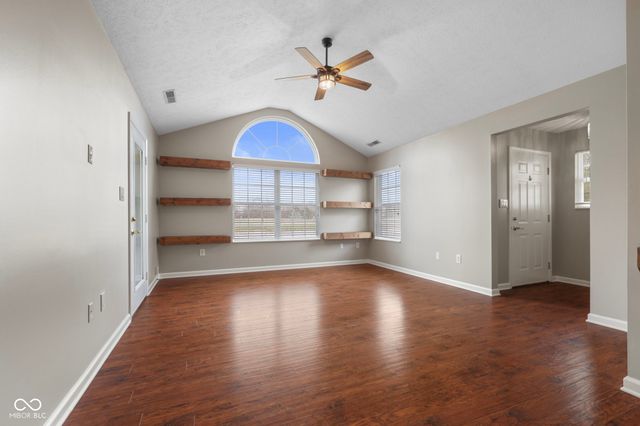 2712 Reflection Way, Greenwood, IN 46143