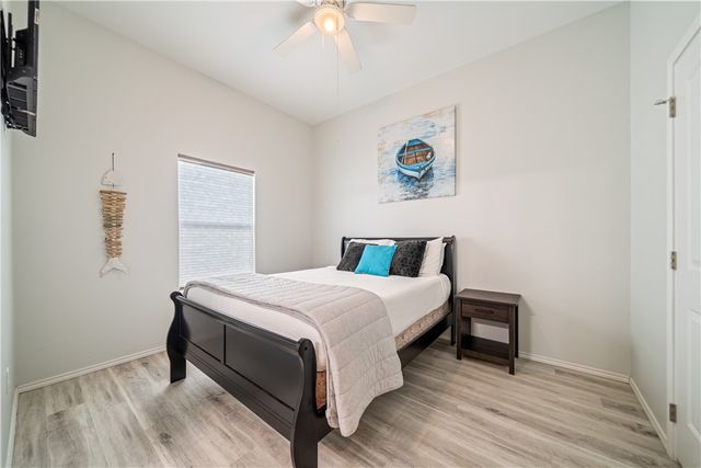 112 Maldives, Rockport, TX 78382