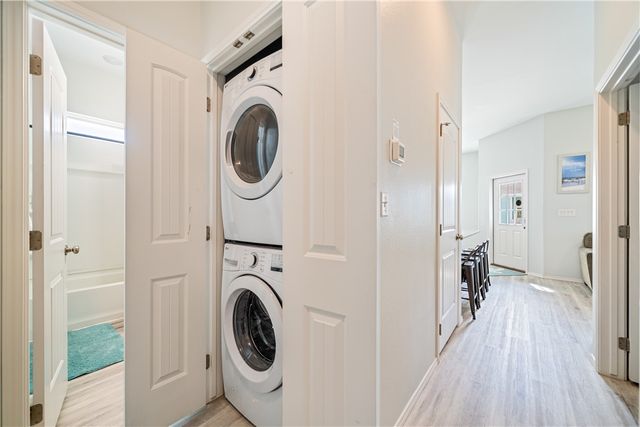 112 Maldives, Rockport, TX 78382