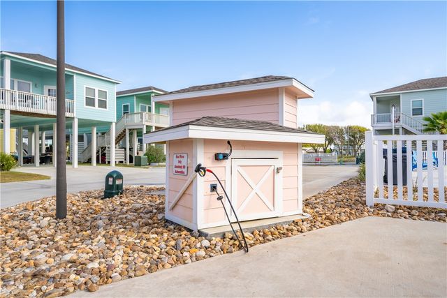 112 Maldives, Rockport, TX 78382