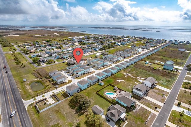 112 Maldives, Rockport, TX 78382