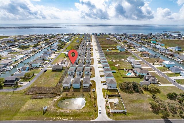 112 Maldives, Rockport, TX 78382