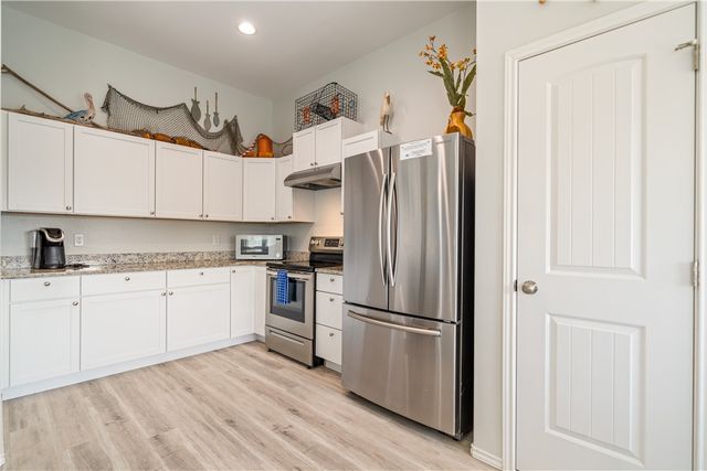 112 Maldives, Rockport, TX 78382