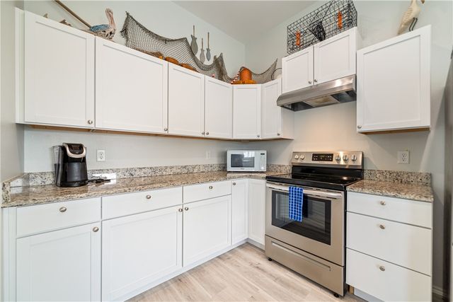 112 Maldives, Rockport, TX 78382