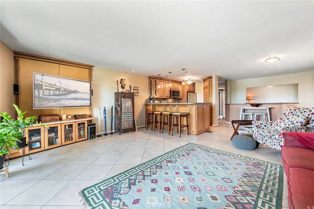 3811 E Livingston Drive 1, Long Beach, CA 90803