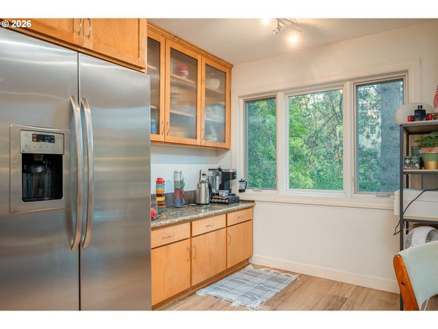 2021 Sw MAIN St 32, Portland, OR 97205