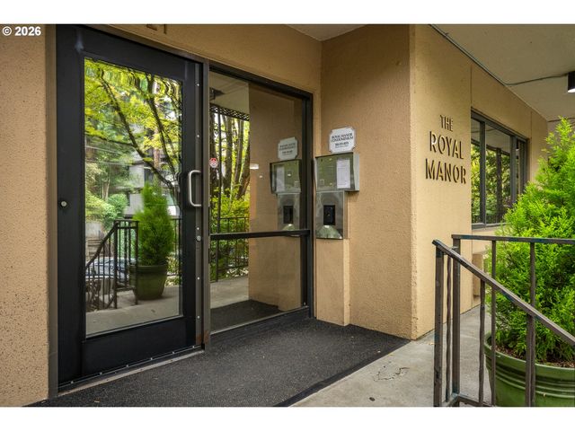 2021 Sw MAIN St 32, Portland, OR 97205