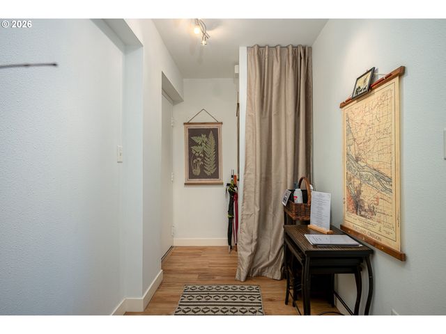 2021 Sw MAIN St 32, Portland, OR 97205