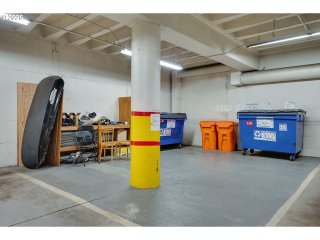 2021 Sw MAIN St 32, Portland, OR 97205
