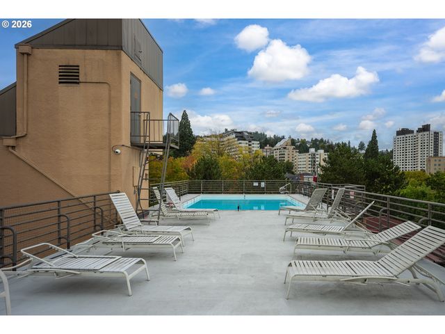 2021 Sw MAIN St 32, Portland, OR 97205