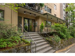 2021 Sw MAIN St 32, Portland, OR 97205