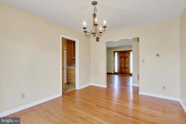 9130 MEADOWBROOK DR, Waynesboro, PA 17268