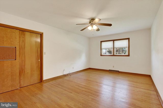 9130 MEADOWBROOK DR, Waynesboro, PA 17268