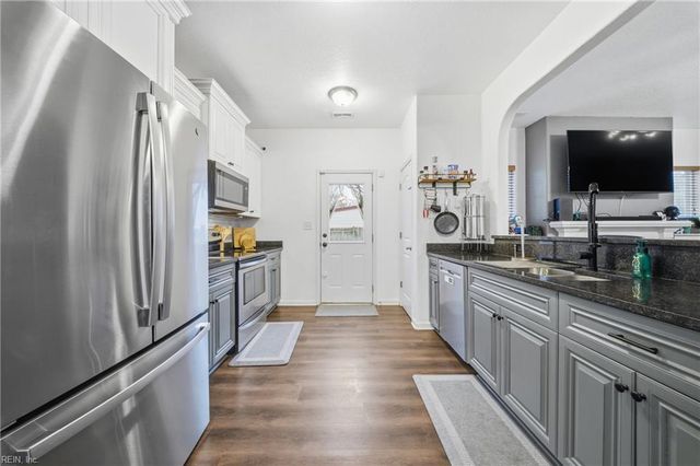 2118 Weber AVE, Chesapeake, VA 23320