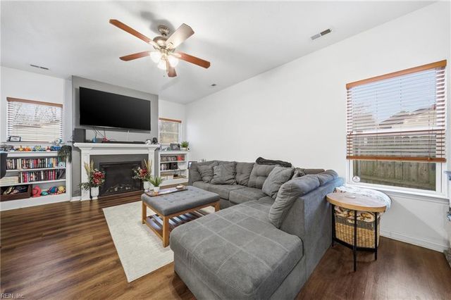 2118 Weber AVE, Chesapeake, VA 23320