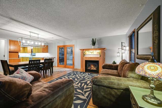 7021 34th Avenue N, Crystal, MN 55427