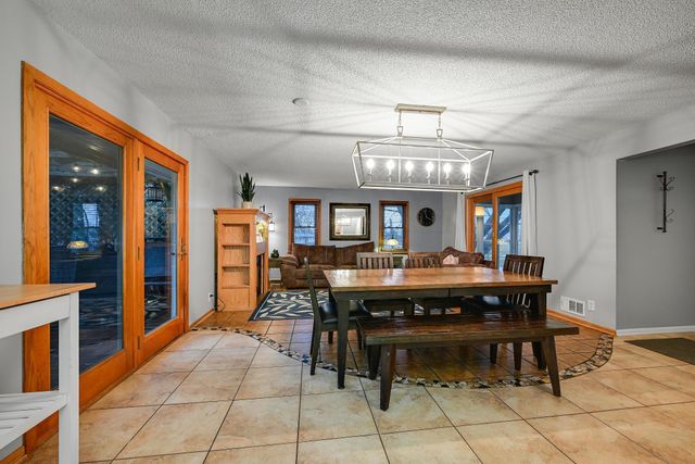 7021 34th Avenue N, Crystal, MN 55427