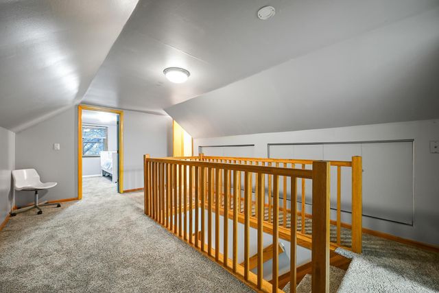 7021 34th Avenue N, Crystal, MN 55427