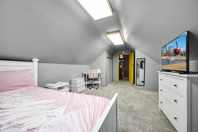 7021 34th Avenue N, Crystal, MN 55427