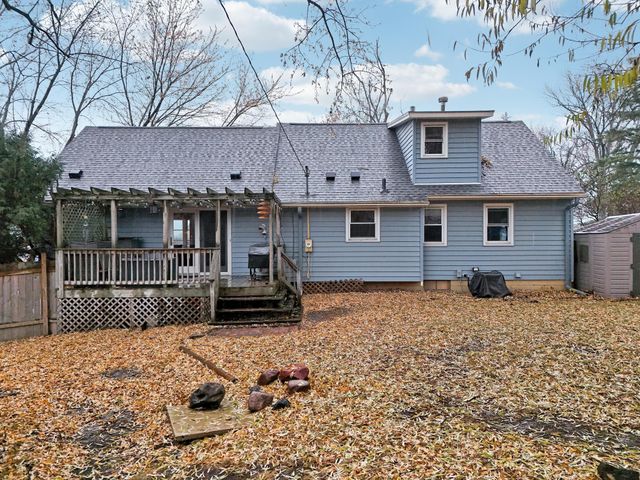 7021 34th Avenue N, Crystal, MN 55427