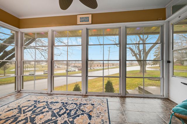 7021 34th Avenue N, Crystal, MN 55427