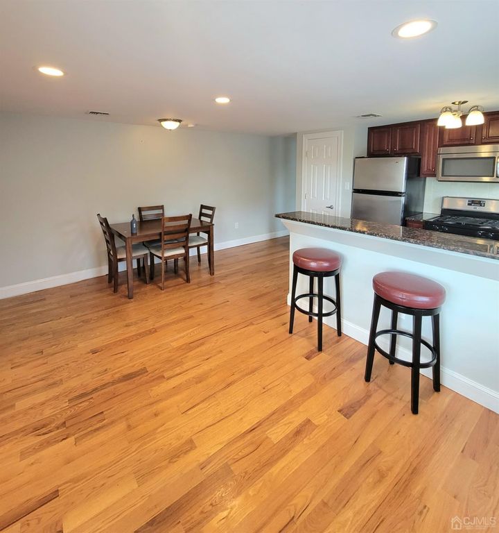 517 New Brunswick Avenue A, Fords, NJ 08863