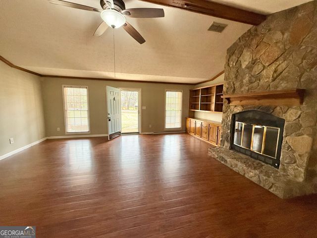 124 Lincoln Lane, Lagrange, GA 30240