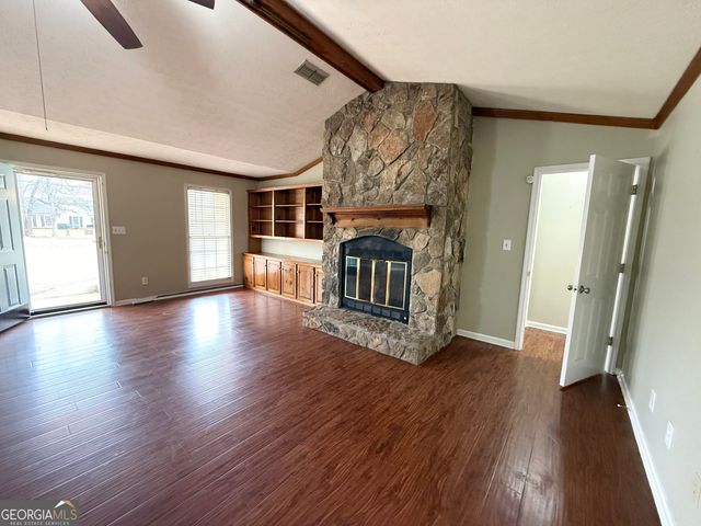 124 Lincoln Lane, Lagrange, GA 30240