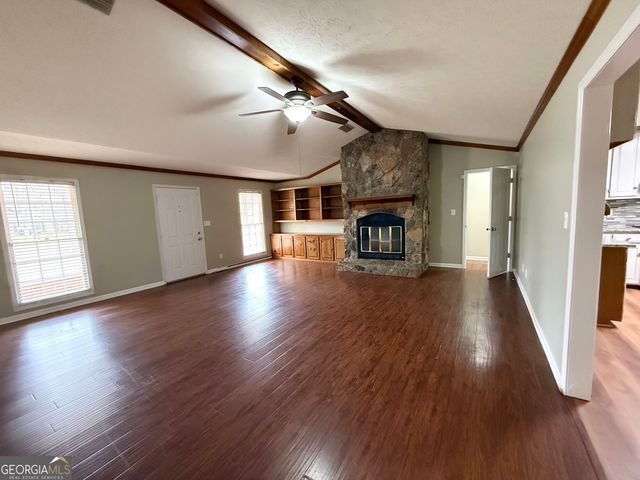 124 Lincoln Lane, Lagrange, GA 30240