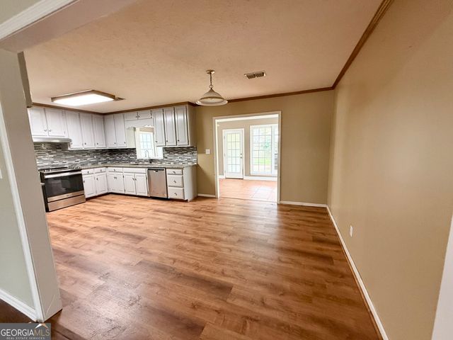 124 Lincoln Lane, Lagrange, GA 30240