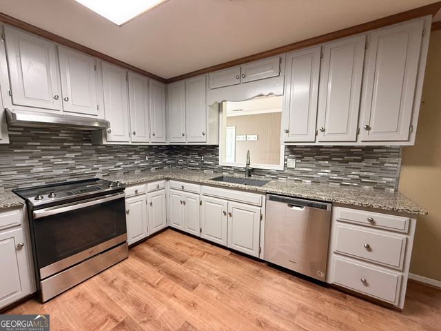 124 Lincoln Lane, Lagrange, GA 30240