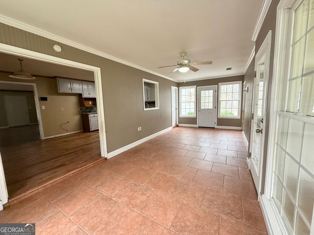 124 Lincoln Lane, Lagrange, GA 30240