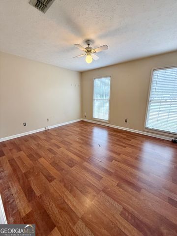 124 Lincoln Lane, Lagrange, GA 30240