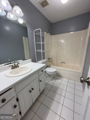 124 Lincoln Lane, Lagrange, GA 30240