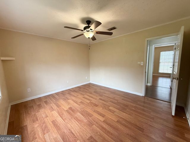 124 Lincoln Lane, Lagrange, GA 30240