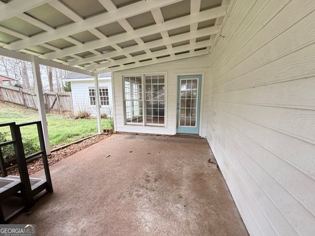 124 Lincoln Lane, Lagrange, GA 30240