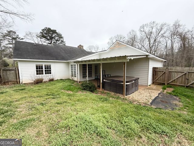 124 Lincoln Lane, Lagrange, GA 30240