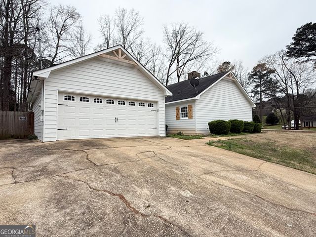 124 Lincoln Lane, Lagrange, GA 30240