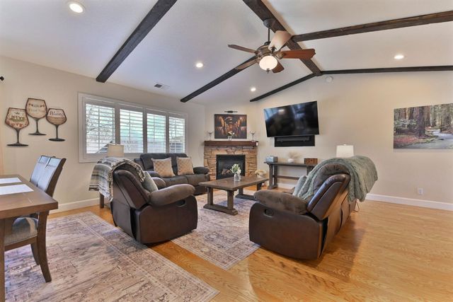 333 Oak Tree Cir, Murphys, CA 95247